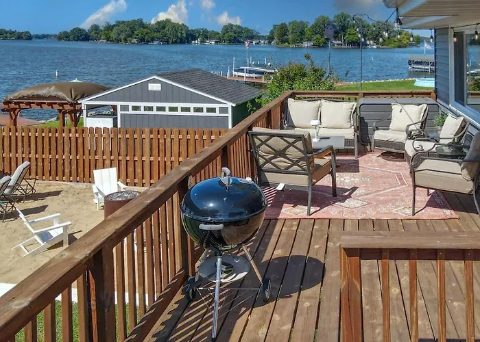 3bed 2bath Luxury House On Myers Bay Private Pier Firepit And Deck
