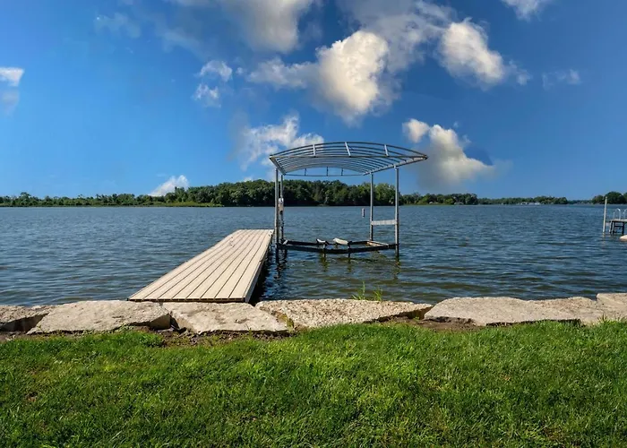 3bed 2bath Luxury House On Myers Bay Private Pier Firepit And Deck Holiday home *