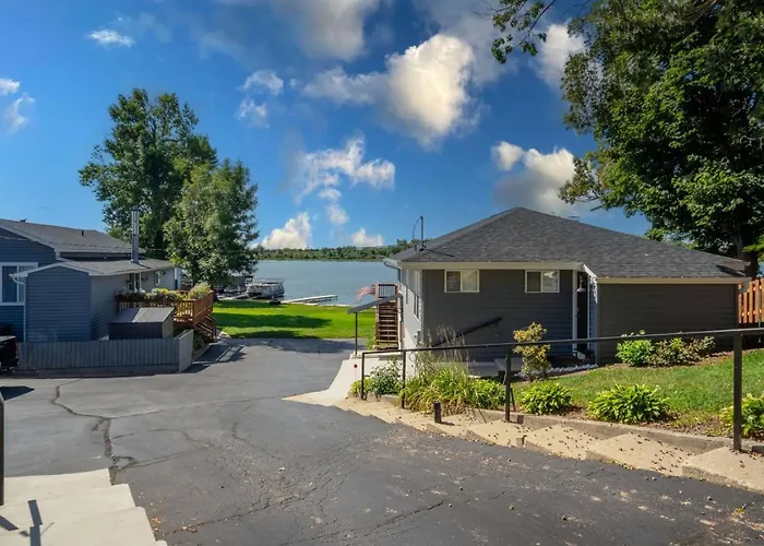 3bed 2bath Luxury House On Myers Bay Private Pier Firepit And Deck * Fox Lake