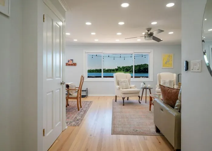 3bed 2bath Luxury House On Myers Bay Private Pier Firepit And Deck Holiday home