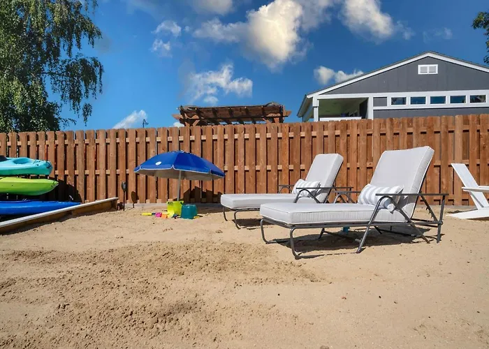 3bed 2bath Luxury House On Myers Bay Private Pier Firepit And Deck Holiday home