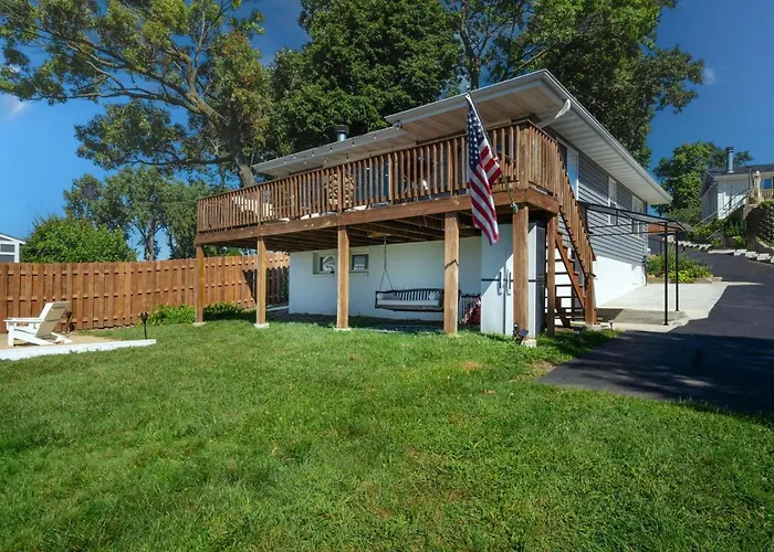 3bed 2bath Luxury House On Myers Bay Private Pier Firepit And Deck Holiday home Fox Lake