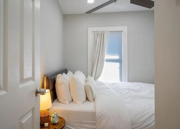 Holiday home 3bed 2bath Luxury House On Myers Bay Private Pier Firepit And Deck