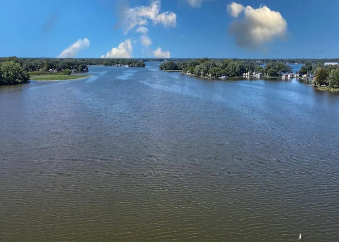 3bed 2bath Luxury House On Myers Bay Private Pier Firepit And Deck Holiday home *