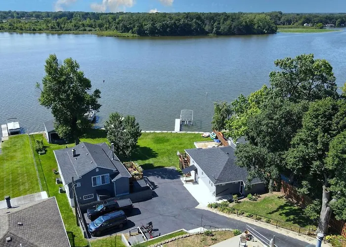 3bed 2bath Luxury House On Myers Bay Private Pier Firepit And Deck *